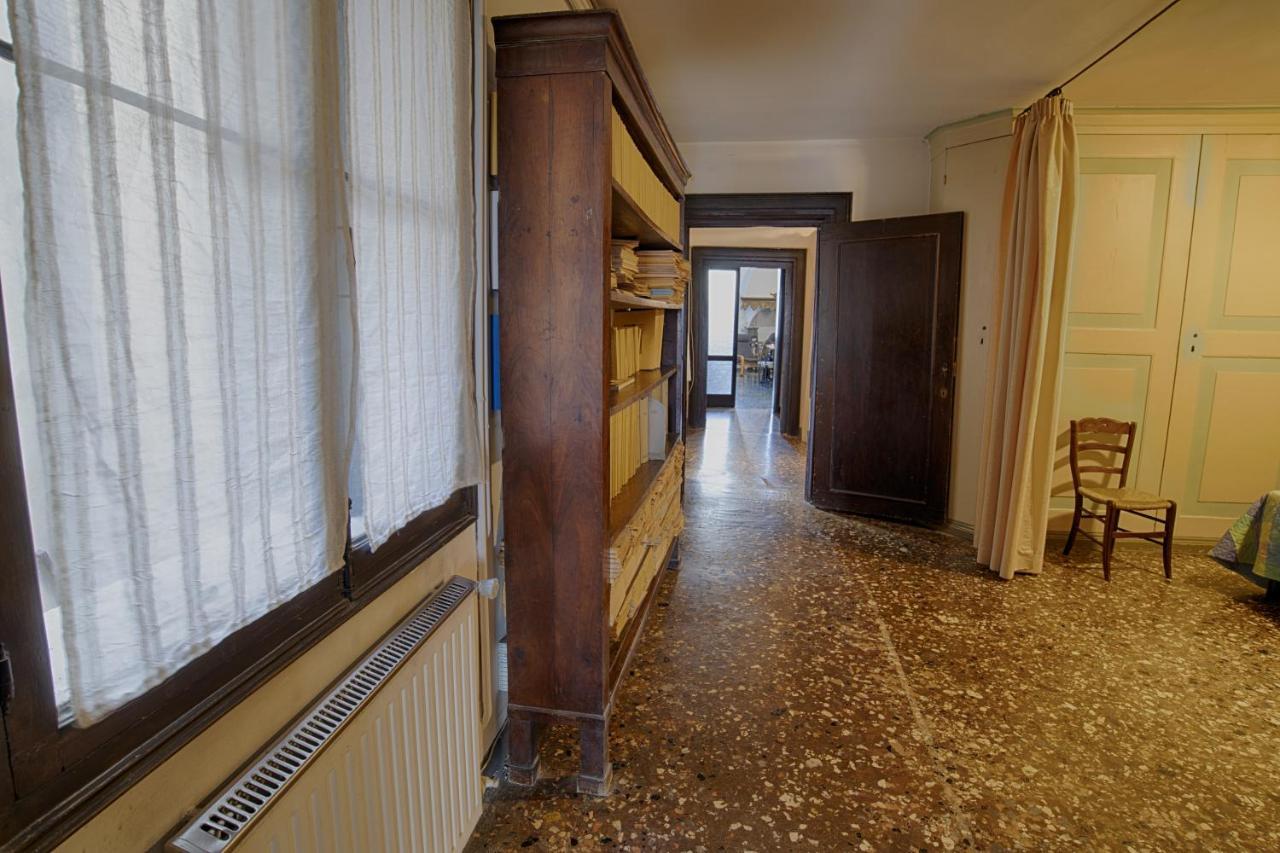 Vintage Apartment *